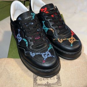 Size 9, worn 1 time, 10/10 condition